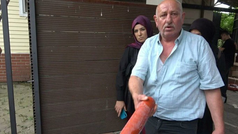 Bursa'da Kurbanlık Hissesiyle Bin 700 Kişi Mağdur Edildi: Restoran Bozuk Salam Dağıttı!