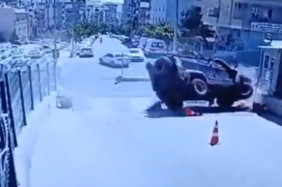 Şanlıurfa'da zırhlı polis aracı devrildi: 1 şehit 1 yaralı