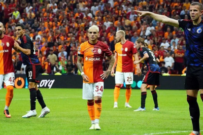 Galatasaray Şampiyonlar Ligi'nde Tur Peşinde: Kopenhag-Galatasaray Maçı