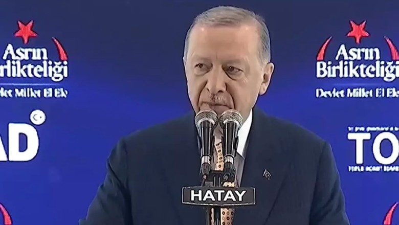 Cumhurbaşkanı Erdoğan, Hatay’da deprem konutlarını teslim etti