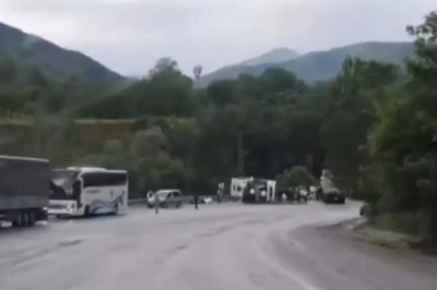 Van'da Feci Kaza: Yolcu Otobüsü ile TIR Çarpıştı, 2 Ölü, 4'ü Ağır 30 Yaralı