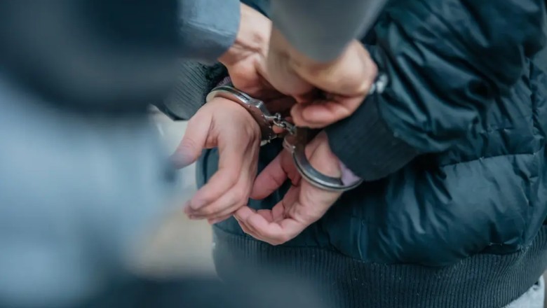 İstanbul Merkezli "Sarallar" Operasyonu: Çok Sayıda Gözaltı ve Aranan Şüpheliler