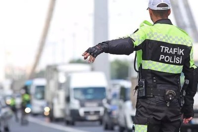 Eski Milletvekillerine Trafik Cezası Muafiyeti İddiası Tartışma Yarattı
