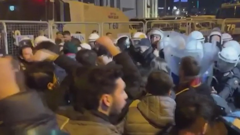Çağlayan Adliyesi Önünde Gergin Anlar: İmamoğlu ve Diğer Şüphelilerin Sevki Sonrası Avukatlara Polis Müdahalesi